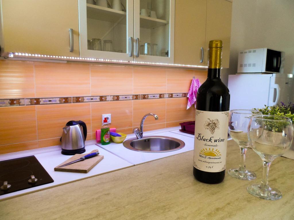 Apartments Miles อัตเจฮะห์ ภายนอก รูปภาพ